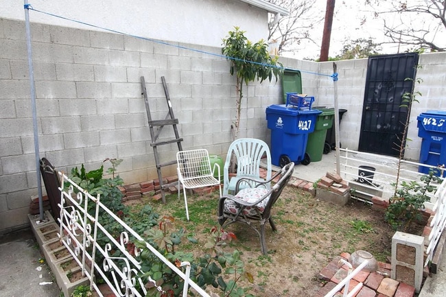 Photo - 4625 Kingswell Ave Unit 4627 1/2