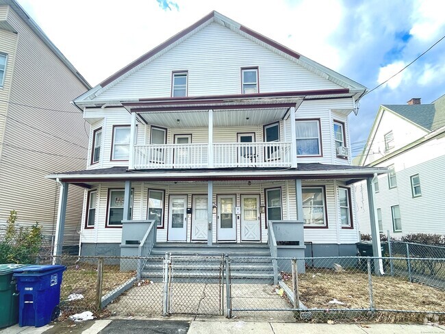 Building Photo - 519 Brooks St Unit 519 Brooks St. Rental