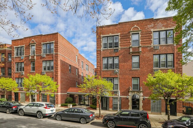 Buckingham Apartments - Buckingham Apartments Unit 3West
