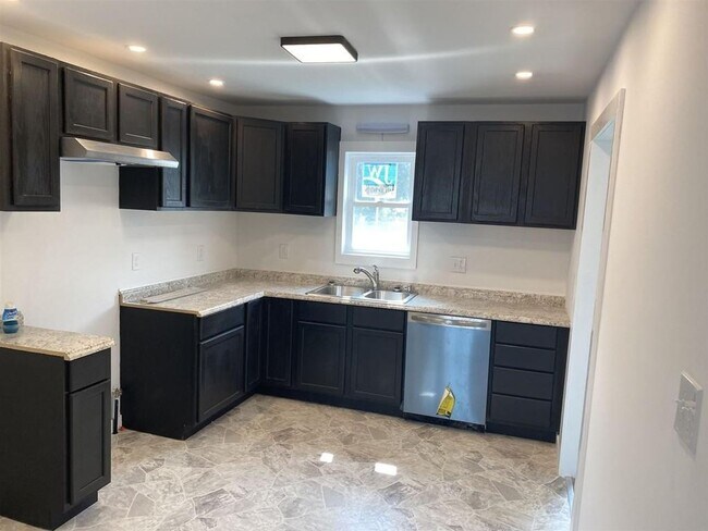 Photo - 3 Bedroom 2 bath