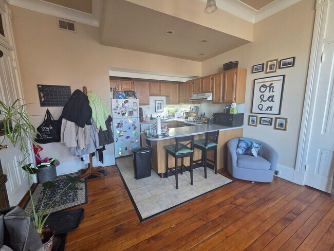 Photo - 1142 Saint Gregory St Unit 4