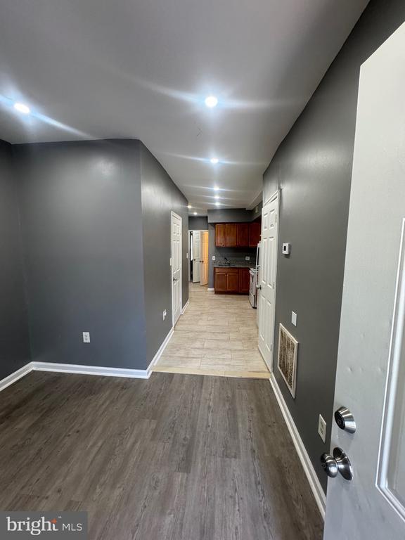 Photo - 1108 N Bond St Unidad 1