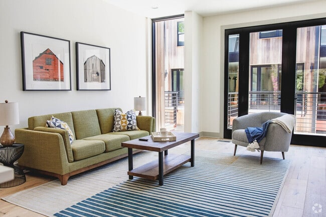 Building Photo - 315 NE Burwood Mews Rental