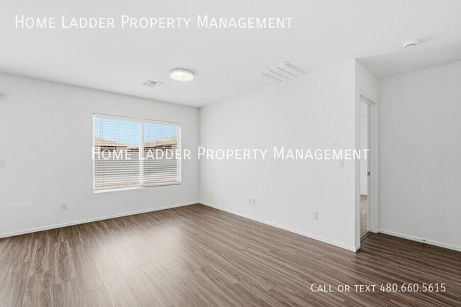 1360 W Inca Dr