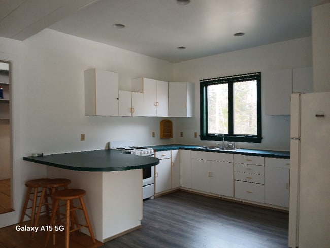 Photo - 957 Genthner Rd Unit 4