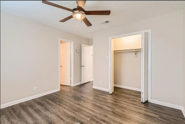 Photo - 8605 Shoal Creek Blvd Unidad 217