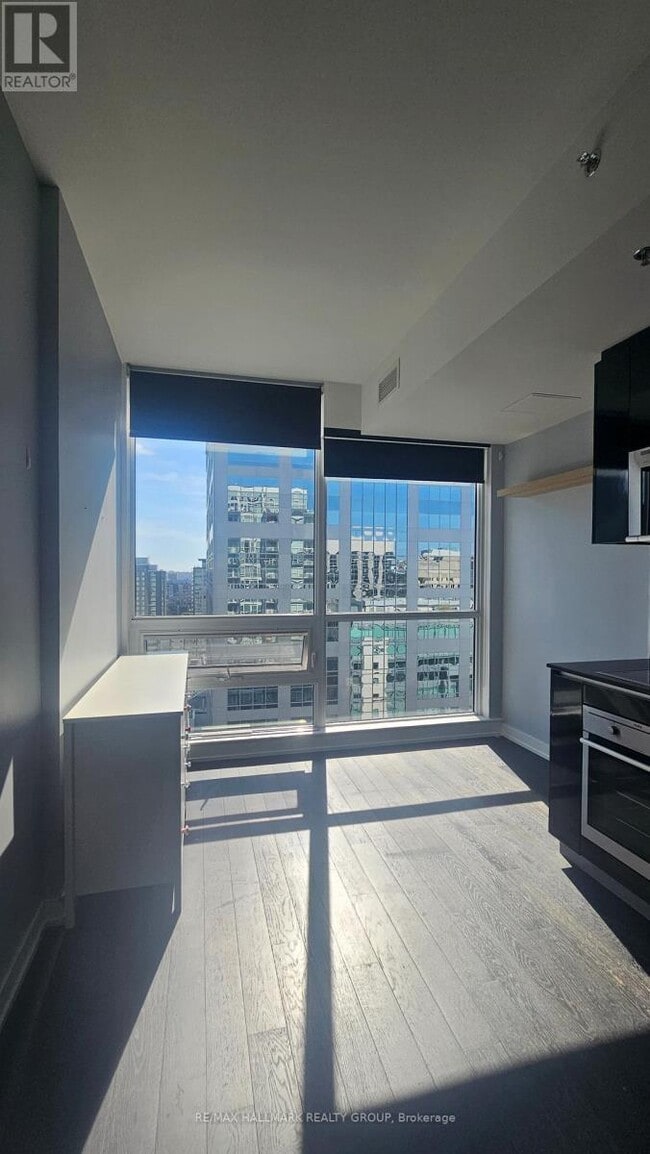 Photo - 199 Slater St.