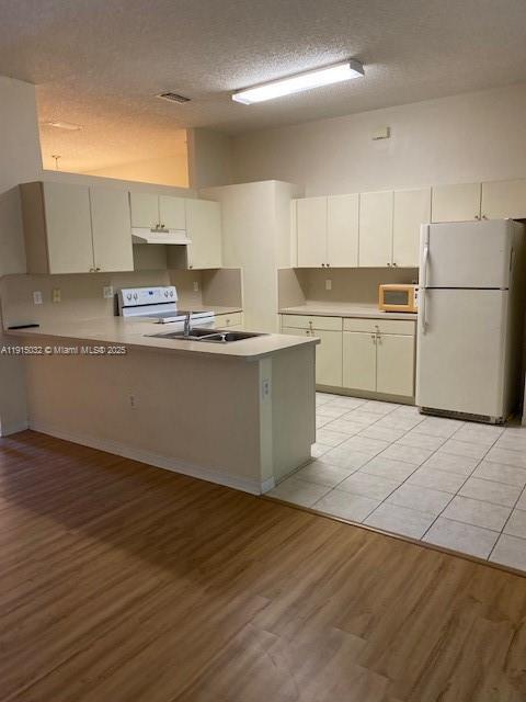 Photo - 2530 Dunwoodie Pl