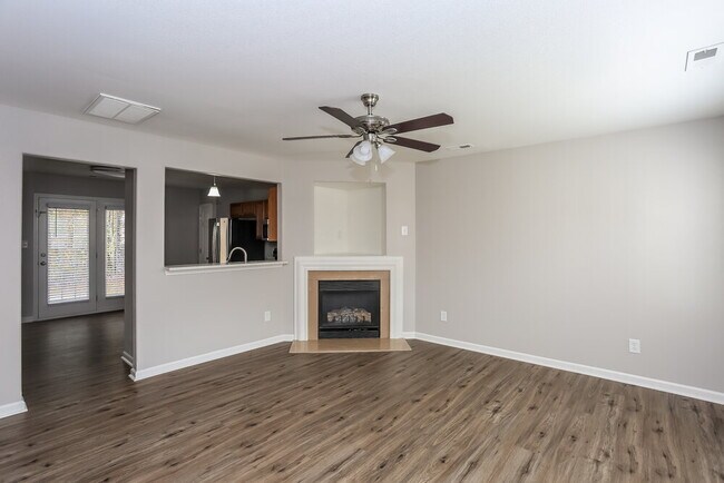 Photo - 642 Tribune Dr