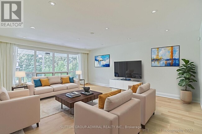 Photo - 47 Waterloo Ave