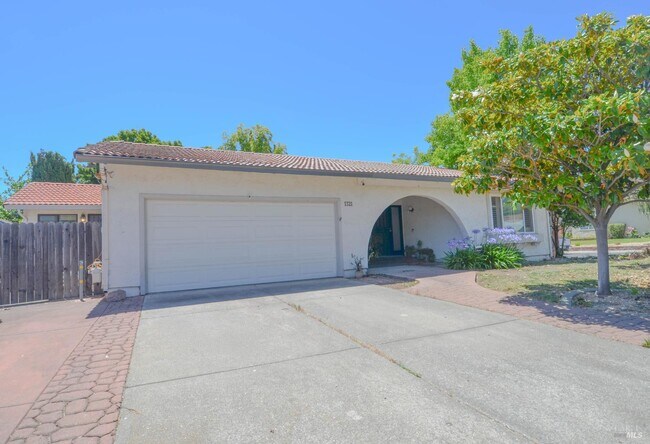 1321 Astoria Dr