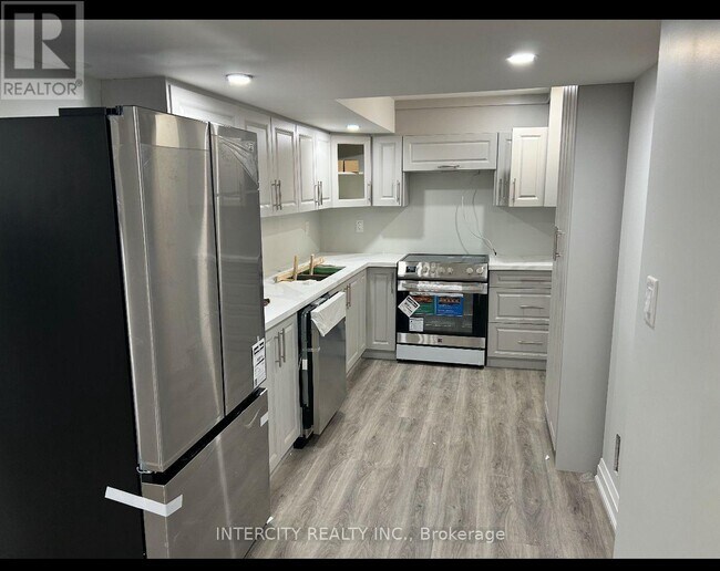 Photo - 299 Fleetwood Dr