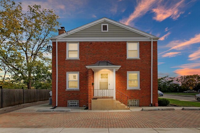 Photo - 5060 N Parkside Ave Townhome