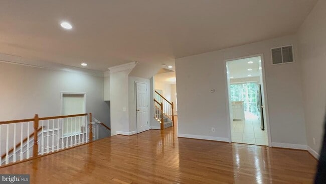 Building Photo - 9283 Laurel Ridge Crossing Rd