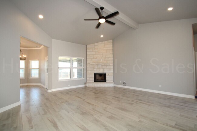 Photo - Beautiful Temple Home!