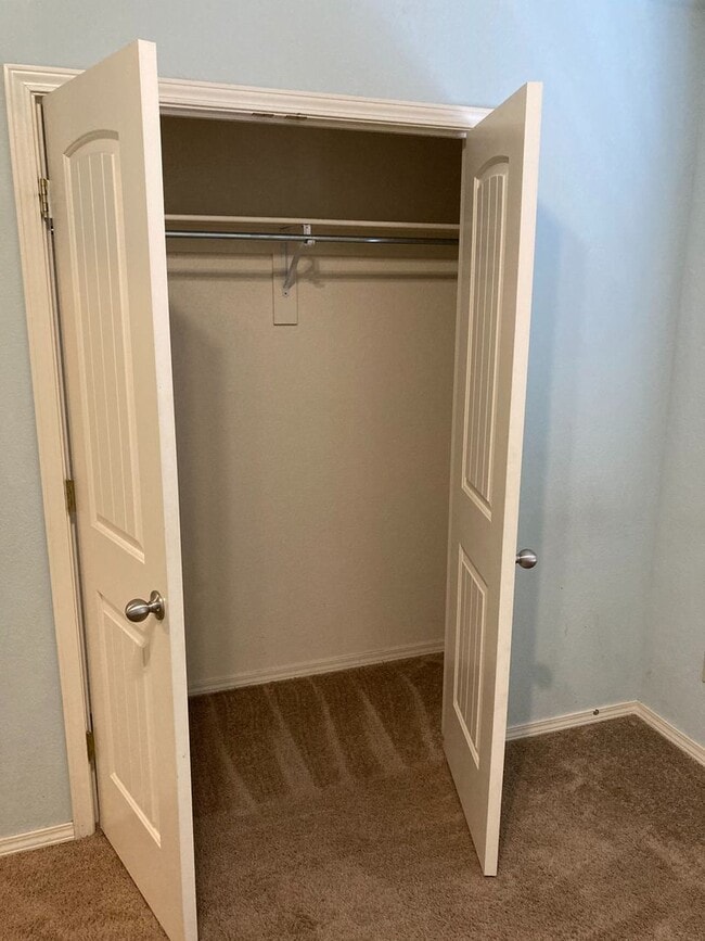 Photo - Beautiful Three bedroom two bath home in Sienna Estates!!!!
