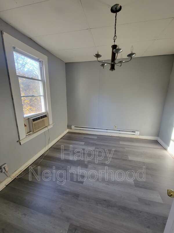 Photo - 115 New Hanover Ave