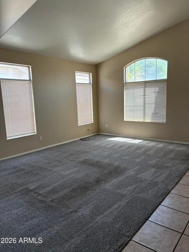Photo - 3170 W Drake St