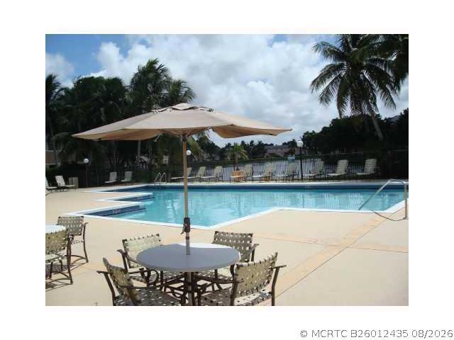 417 Palm Cir E Unit 417
