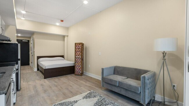 Photo - Beautiful Studio and One Bedrooms West Gra...