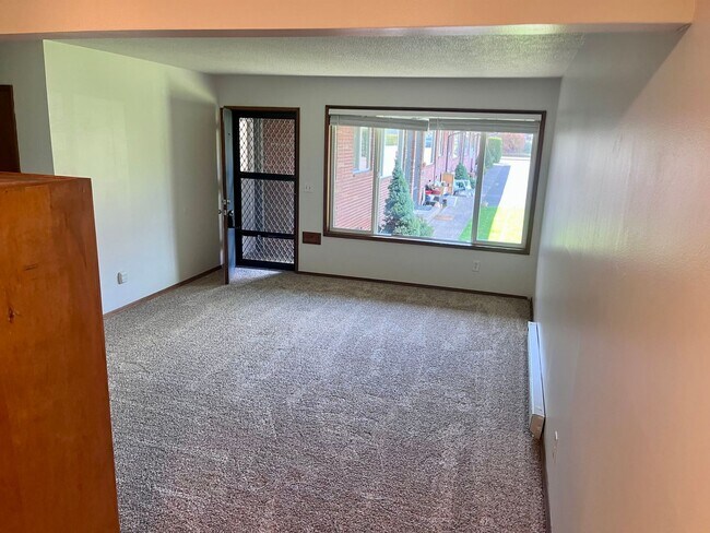 Photo - Single level 2 bed flat meets Midcentury COOL Unidad 7035