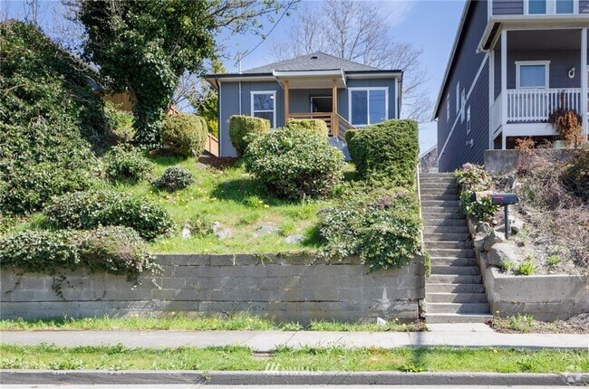 Building Photo - 4140 38th Ave S Rental