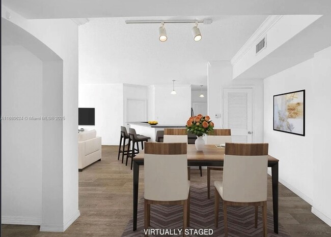 Building Photo - 9172 Collins Ave Unit 212 Rental