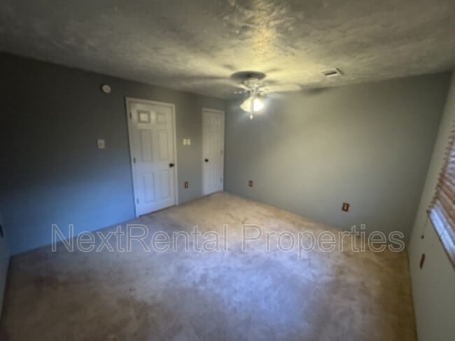 Photo - 402 Overby St