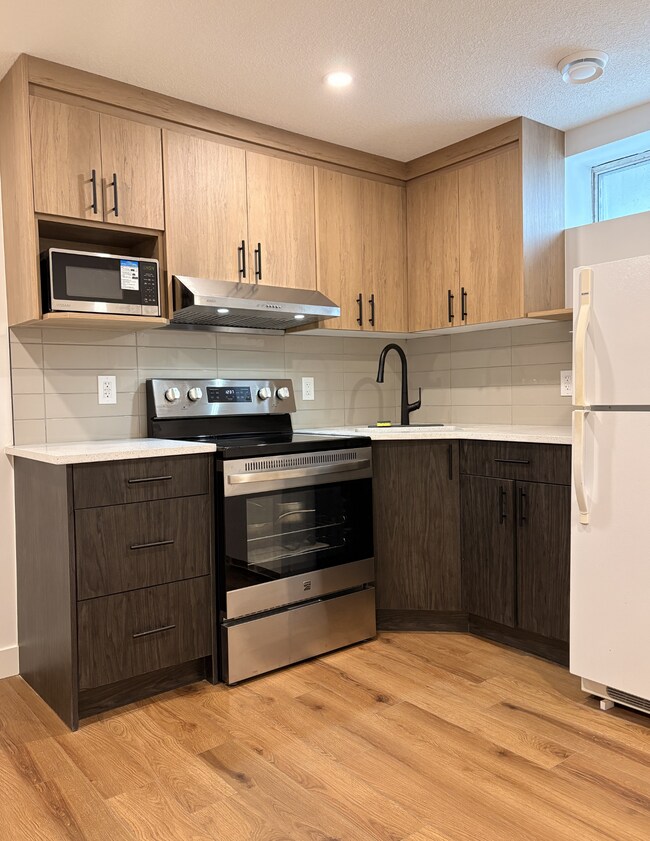 Photo - 86 Tuscarora Cir NW Unité legal basement suite