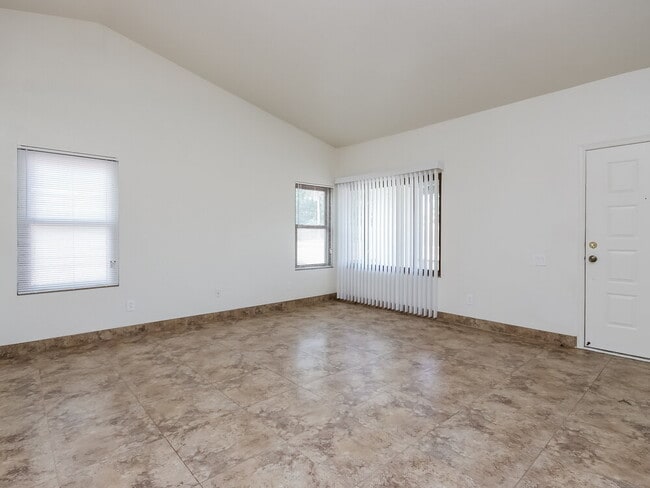 Photo - 378 S Galaxy Dr