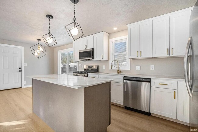 Photo - 24760 Lancer Dr