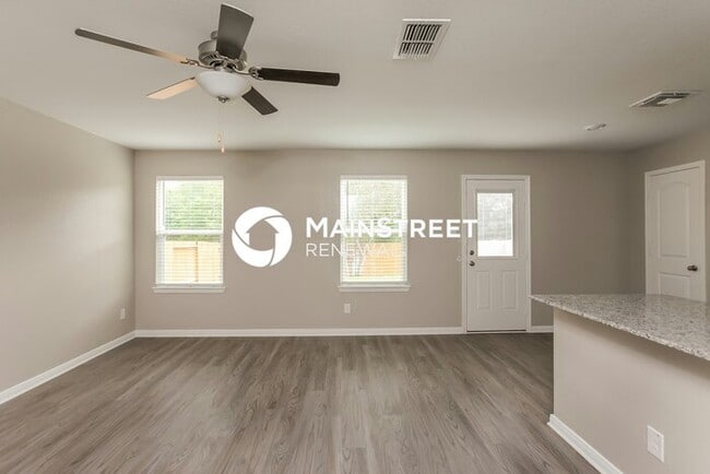 Photo - 3 Bedroom Pet-Friendly Home in San Antonio...