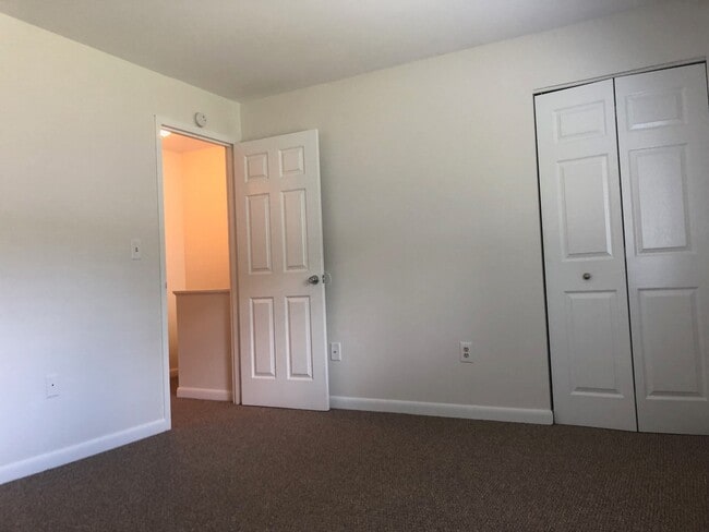 Photo - 2 Bedroom Townhouse Apartment Unit L-09