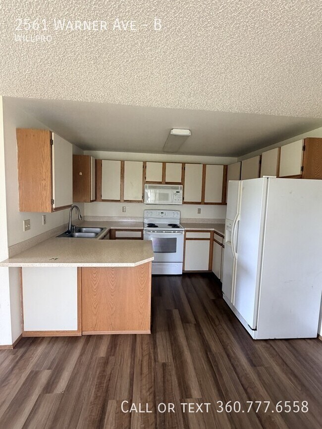 Photo - 2561 Warner Ave Unidad B