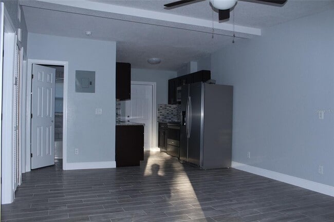 Photo - 415 W Lancaster Rd