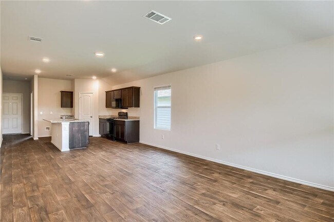 Photo - 745 Adler Way