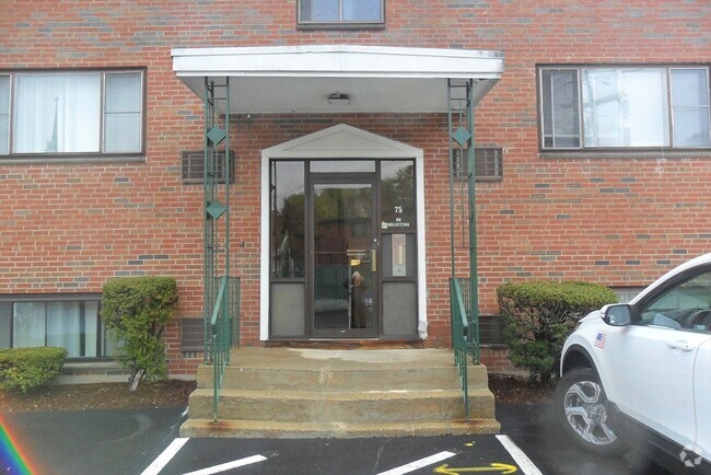 Building Photo - 75 Nicholas Rd Unit C Rental