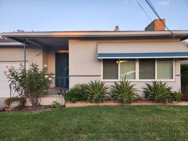 Photo - 5051 63rd St