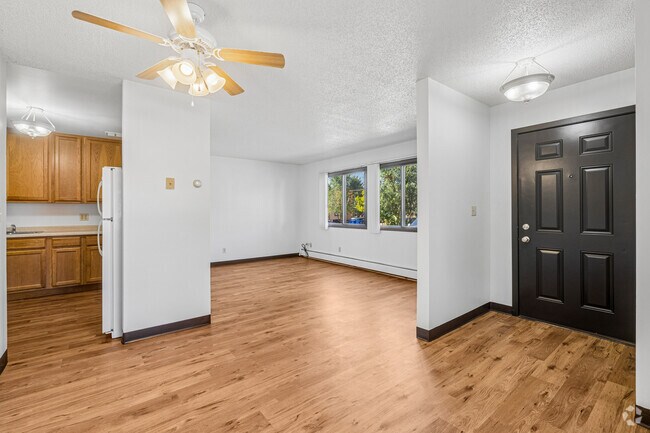 2BR, 1BA - 839SF - Dining Room, Living Room, Kitchen and Entry