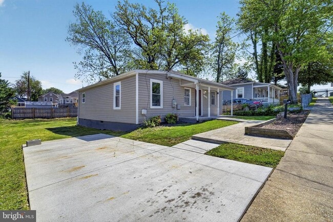 Building Photo - 505 69th St