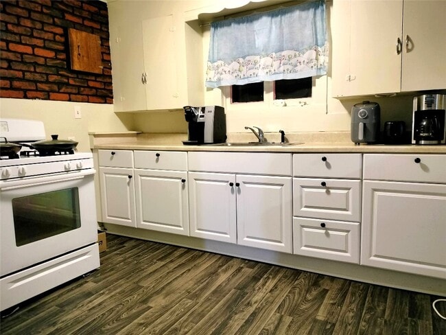 Photo - 31 Indiana St