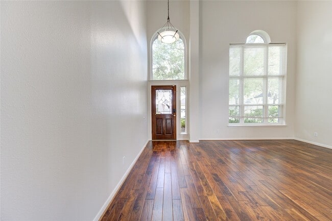 Photo - 2311 Cypress Run Dr