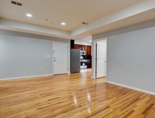 Photo - 38 Court House Pl