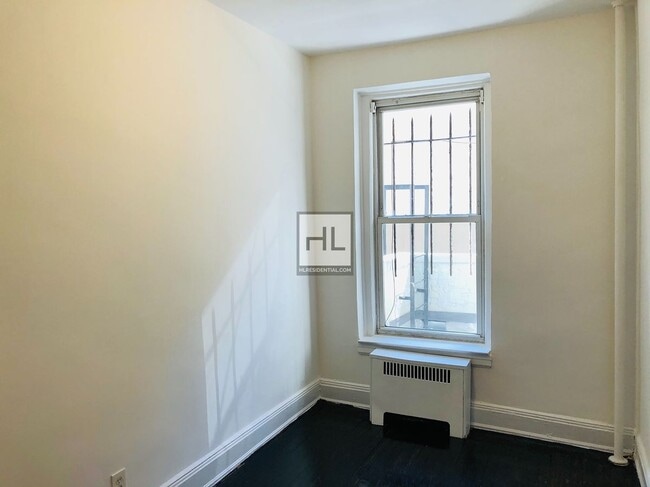 Building Photo - FIRST AVENUE Rental
