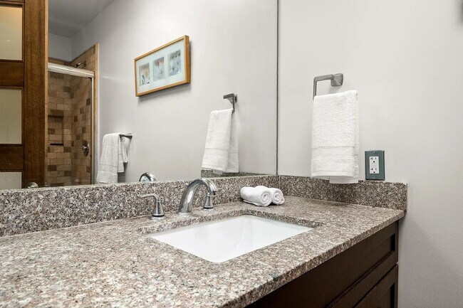 Photo - 7038 Pacific View Dr
