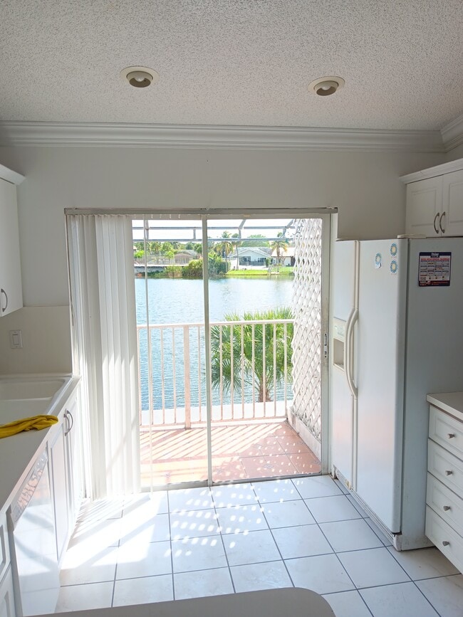 Photo - 6940 NW 173rd Dr Unit # 806