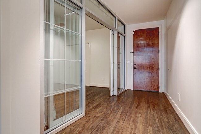 Photo - 1005 S Shepherd Dr Unit 803
