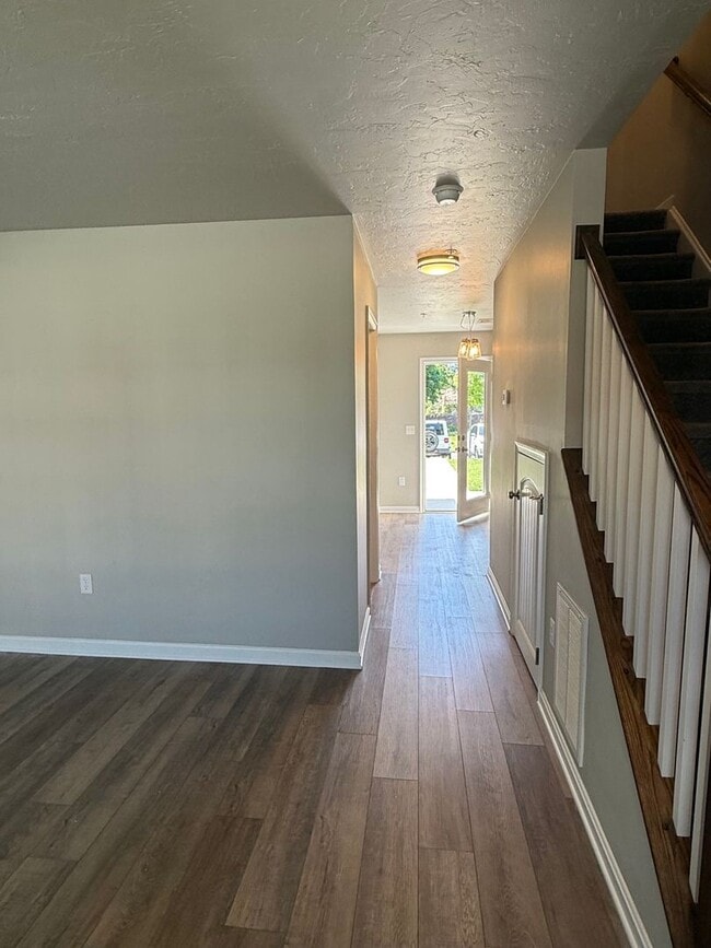 Photo - 3 Bedroom & 2.5 Bathroom Townhouse in Carlisle!