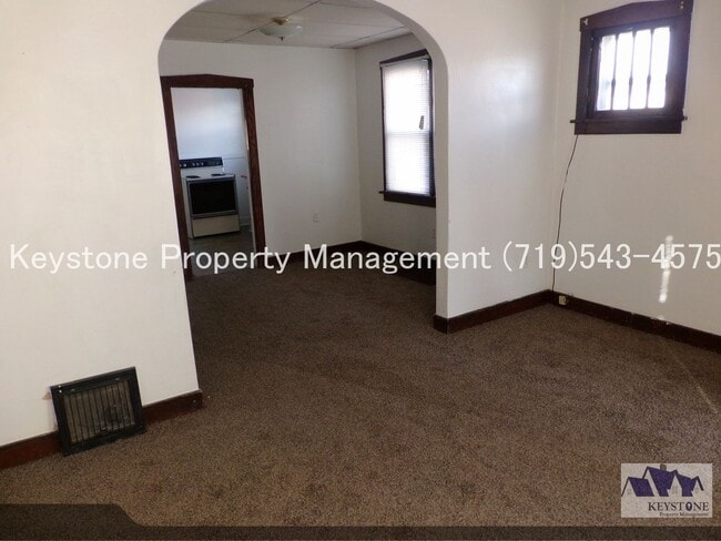 Photo - $400 Off 1st Month! Charming 1 Bedroom Apartment with Private Entrance & Covered Porch $800/$800 Unit 1117