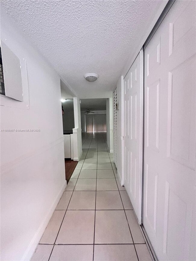 Photo - 430 Commodore Dr Unit 104